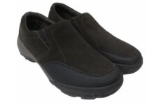 5 Sepatu Slip On Lokal yang Nyamannya Diakui Reviewer, Mulai Rp300 Ribuan Sudah Siap Jalan Seharian
