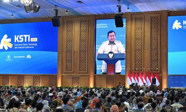 Prabowo Tanya Akademisi, Mengapa Indonesia Belum Bisa Bikin Mobil Sendiri?