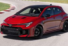 Toyota GR Corolla 2026 Hadir Lebih Tajam, Tapi Kabin Sempitnya Tetap Jadi Harga yang Dibayar