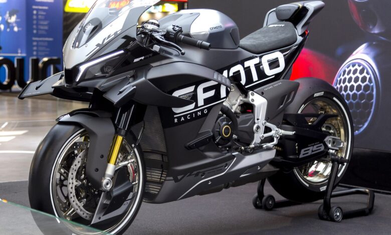 CFMoto V4 SR-RR Menempel Ketat Panigale V4, China Mulai Mengancam Tahta Superbike Italia