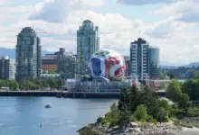 Vancouver Sulap Science World Jadi Bola Sepak Raksasa 17 Lantai, Ikon Baru Piala Dunia