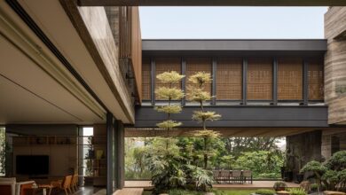 7 Desain Rumah dengan Koridor Terbuka, Trik Hunian Tropis Tetap Sejuk Tanpa Pengap