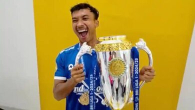 Robi Darwis Tinggalkan Persib, Isyarat Kuat Menyusul Alfeandra Dewangga ke Arema