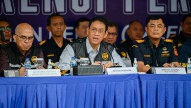 IHSG Ambruk, MBG Dipangkas dan Rp400 Triliun Disuntikkan ke Bank Himbara, 5 Guncangan Ekonomi Pekan Ini