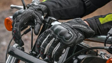 Berkendara Lebih Pede, 8 Sarung Tangan Motor yang Bikin Tangan Tetap Aman dan Nyaman