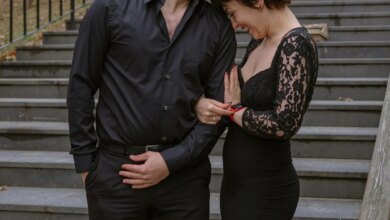 5 Zodiak yang Paling Jago Membuktikan Cinta Lewat Tindakan, Bukan Kata-Kata