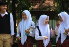 31 Ribu Lulusan SD Tak Tertampung SMP Negeri Bekasi, Kadisdik Imam Buka Suara tentang Solusi Sekolah