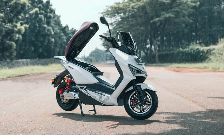 Motor Listrik Rp18,8 Juta Ini Tembus 135 Km, Desainnya Manis Fiturnya Tidak Main-Main