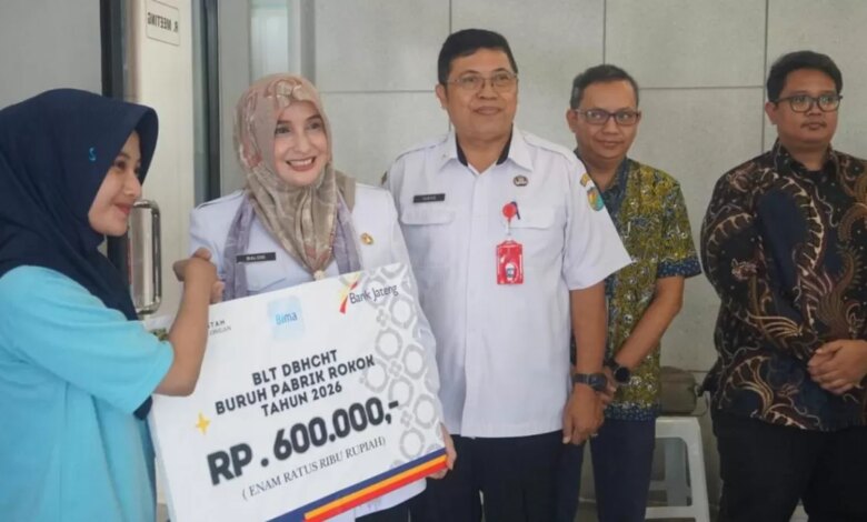 BLT DBHCHT Jateng Cair Rp 51 Miliar, 85 Ribu Buruh Rokok Masih Menunggu Giliran