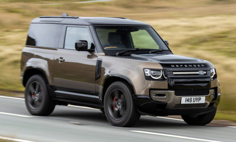 Defender 90 P400 Rasa James Bond, SUV Sultan Yang Tetap Buas Di Medan Berat