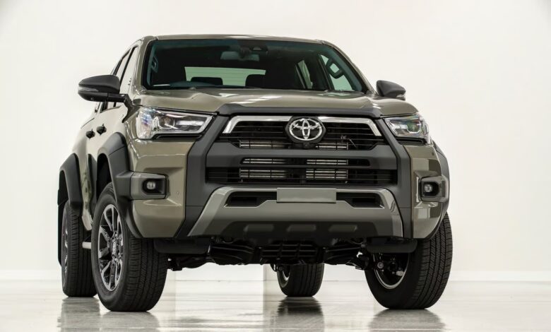 Toyota Hilux Generasi Baru Tiba, Diesel Tetap Ada Tapi Versi Listrik Ikut Mengintai Rival