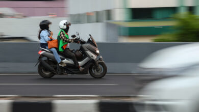 Potongan Komisi 8 Persen Baru Untuk Ojol, Taksi Online Masih Menunggu Aturan