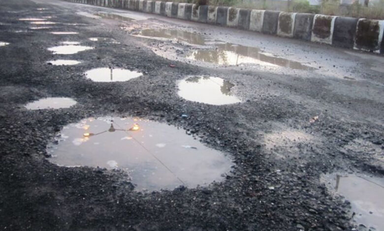 Jalan Rusak Bukan Sekadar Tidak Nyaman, Ini Risiko yang Sering Diremehkan Pengendara